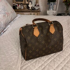 Louis Vuitton Speedy 25 Monogram canvas bag